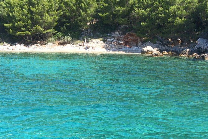 private-boat-experience-with-local-skipper