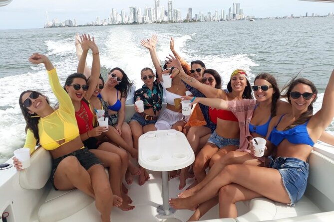 private-boat-rental-20-people-all-day-in-cartagena