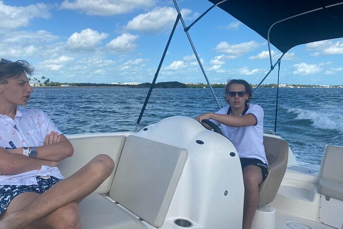 private-boat-rental-in-miami-day-cruise