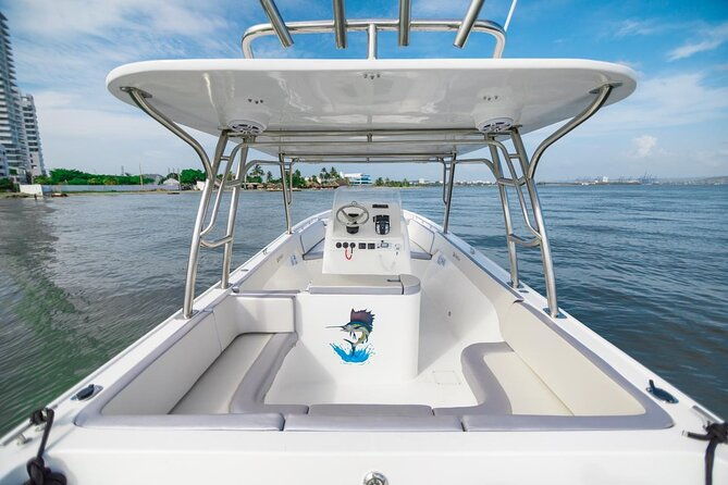 private-boat-rental-to-the-rosario-islands-up-to-15