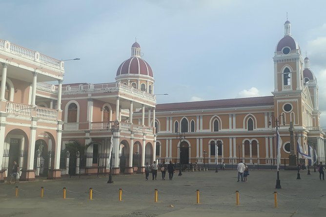 private-boat-ride-colonial-city-tour-at-granadacatarina-lookout
