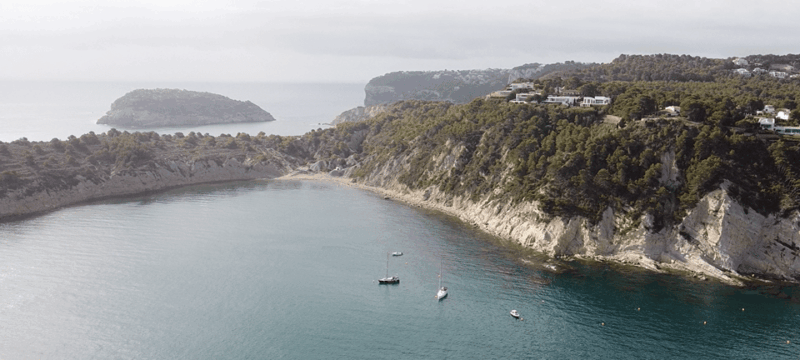 private-boat-route-with-wineiberico-gourmet-all-incld-3hour