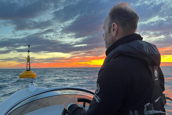 private-boat-sightseeing-tour-along-the-north-norfolk-coast-2