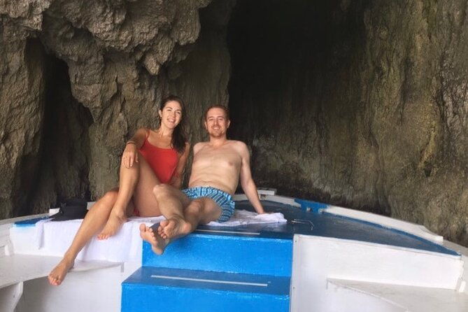 private-boat-tour-1h-ortigia-and-caves-with-tales