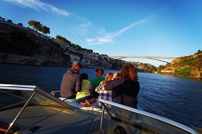 private-boat-tour-1h30m-with-sunset-option-group-price-up-to-6px