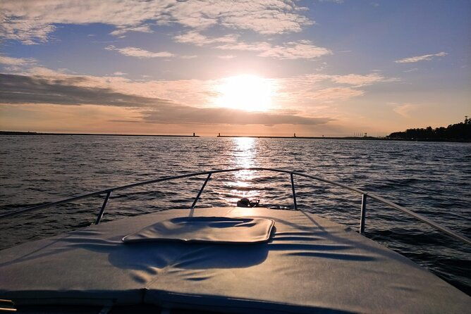 private-boat-tour-6-bridges-and-ribeira-1h30-group-price-up-to-6px