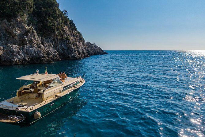 Private boat tour along the Amalfi Coast or Capri from Salerno - What Reviewers Say