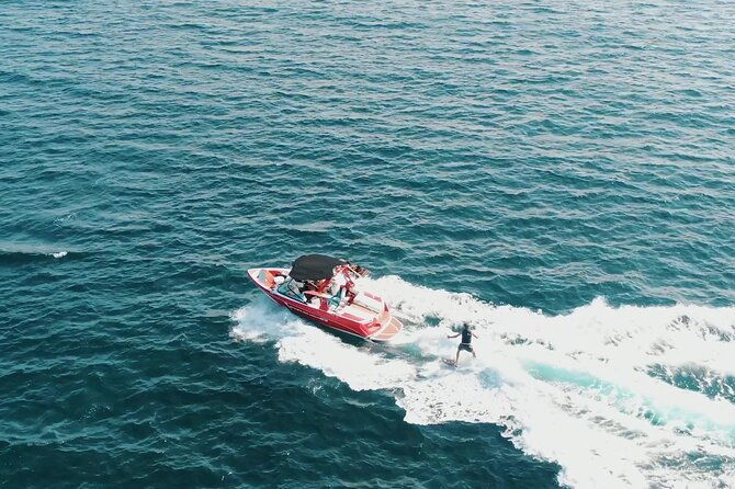 private-boat-tour-an-amazing-super-air-nautique-in-saint-tropez