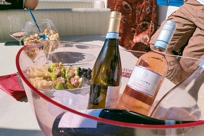 private-boat-tour-and-wine-tasting-in-lazise