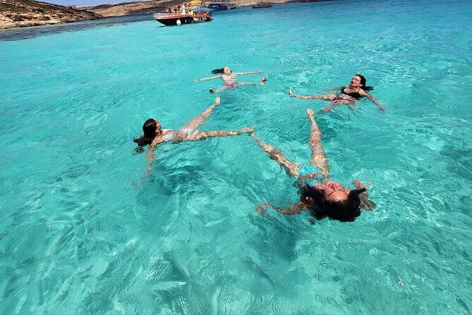private-boat-tour-at-cominos-blue-lagoon-and-crystal-lagoon