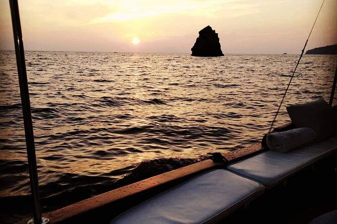 private-boat-tour-at-sunset-to-the-faraglioni-of-lipari
