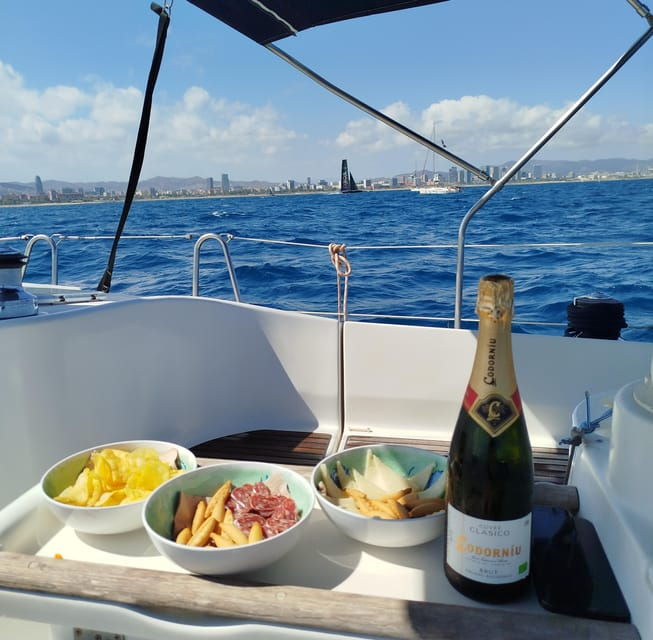private-boat-tour-barcelona-badalona-drinks-and-snacks