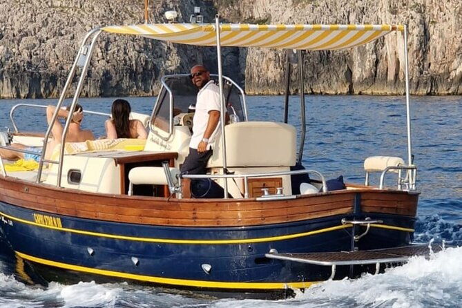 private-boat-tour-capri-full-day