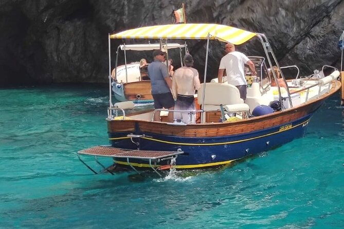 private-boat-tour-capri-full-day