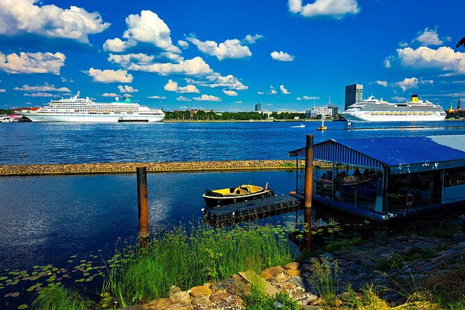 private-boat-tour-experience-in-riga-city-canal-and-daugava