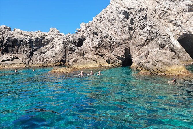 private-boat-tour-explore-the-islands-find-hidden-caves-and-try-snorkelling