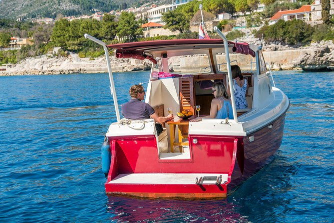 private-boat-tour-explore-the-islands-find-hidden-caves-and-try-snorkelling