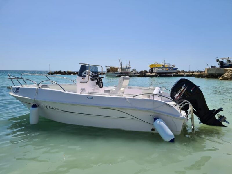private-boat-tour-from-avola-to-marzamemi-with-snorkeling-2