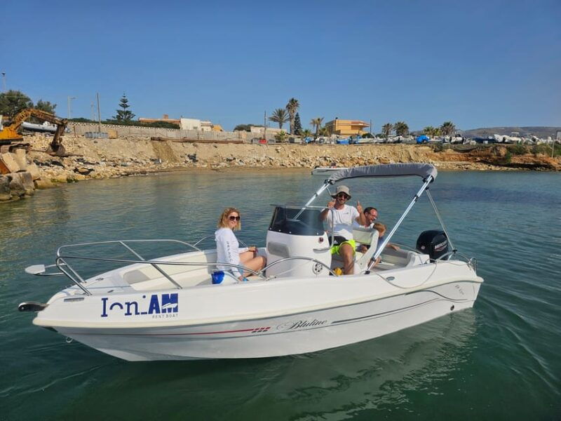 private-boat-tour-from-avola-to-marzamemi-with-snorkeling