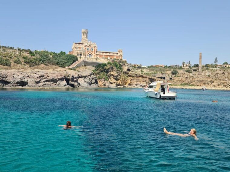 private-boat-tour-from-avola-to-marzamemi-with-snorkeling