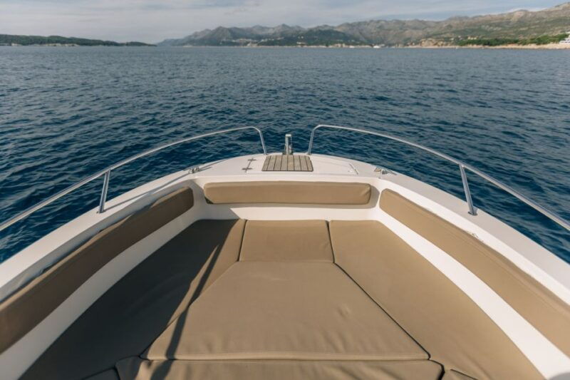 private-boat-tour-from-dubrovnik-cavtat-to-elafiti-islands