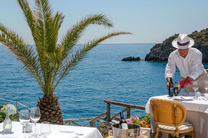 private-boat-tour-from-naples-to-amalfi-coast