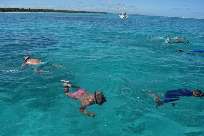 private-boat-tour-from-punta-cana-with-transportation-included