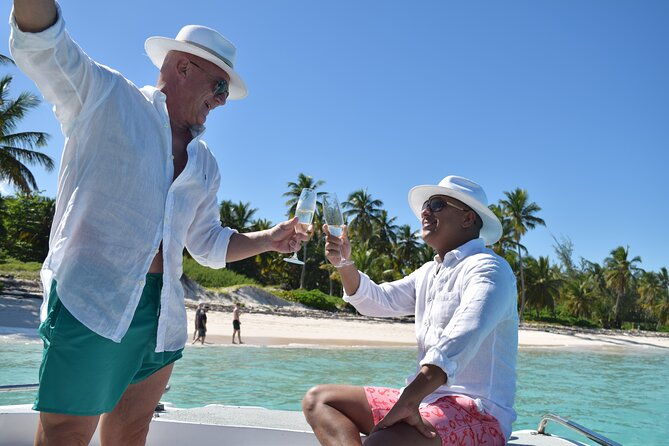 private-boat-tour-from-punta-cana-with-transportation-included