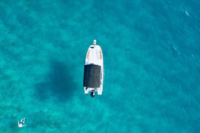 private-boat-tour-half-dayblue-lagoon-2-islands-from-split