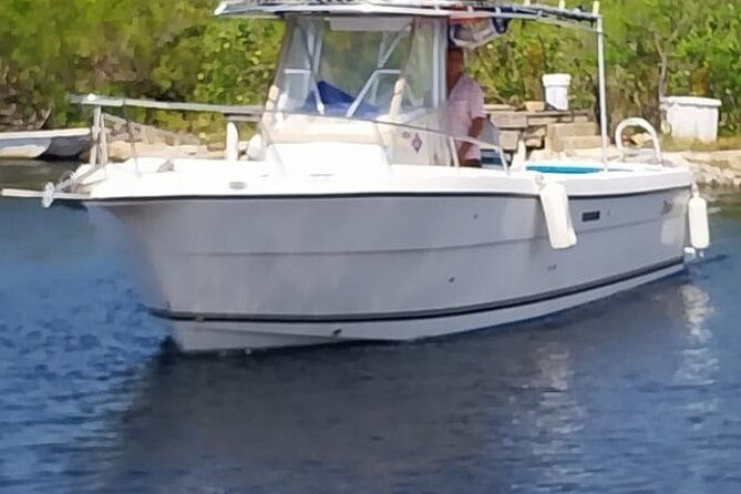 private-boat-tour-in-cayman-islands