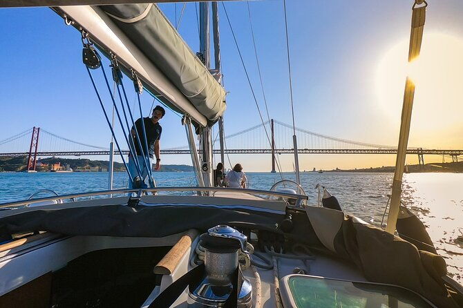 private-boat-tour-in-lisbon