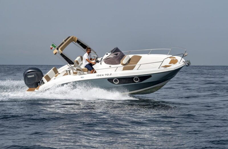 private-boat-tour-of-amalfi-coast-and-capri-from-amalfi
