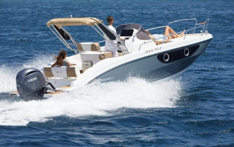 private-boat-tour-of-amalfi-coast-and-capri-from-amalfi
