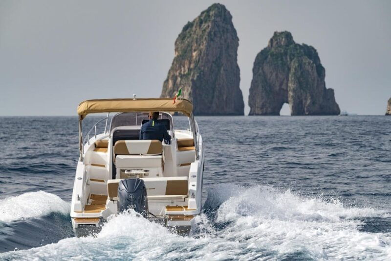 private-boat-tour-of-amalfi-coast-and-capri-from-amalfi