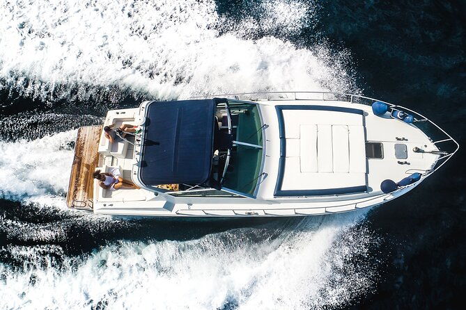 private-boat-tour-of-capri-and-amalfi-from-sorrento