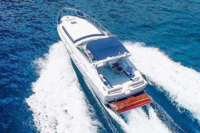 private-boat-tour-of-capri-and-positano-from-sorrento