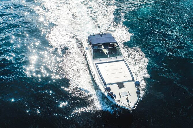 private-boat-tour-of-capri-and-positano-from-sorrento