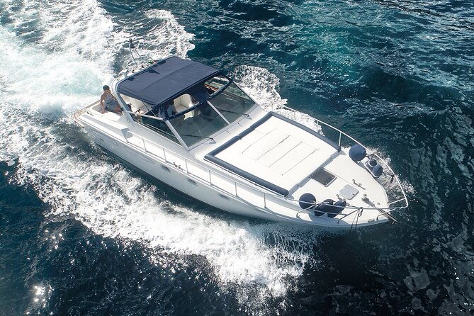 private-boat-tour-of-capri-from-positano-2