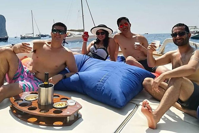 private-boat-tour-of-capri-from-positano