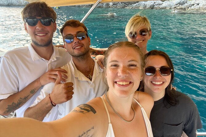 private-boat-tour-of-capri-full-day