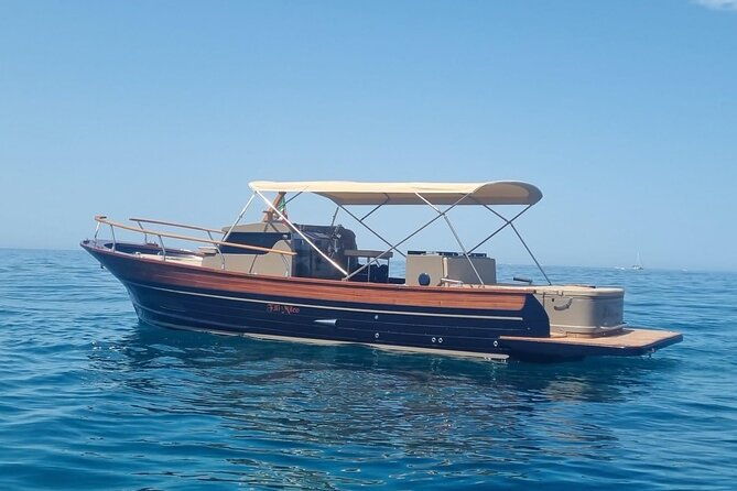private-boat-tour-of-capri-full-day