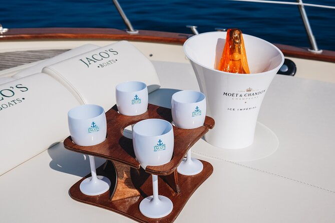 private-boat-tour-of-the-amalfi-coast
