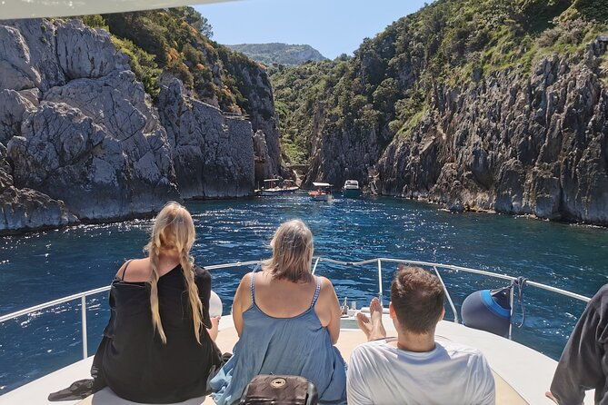 private-boat-tour-of-the-amalfi-coast-from-sorrento-msh