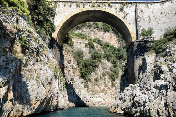 private-boat-tour-of-the-amalfi-coast-from-sorrento-msh