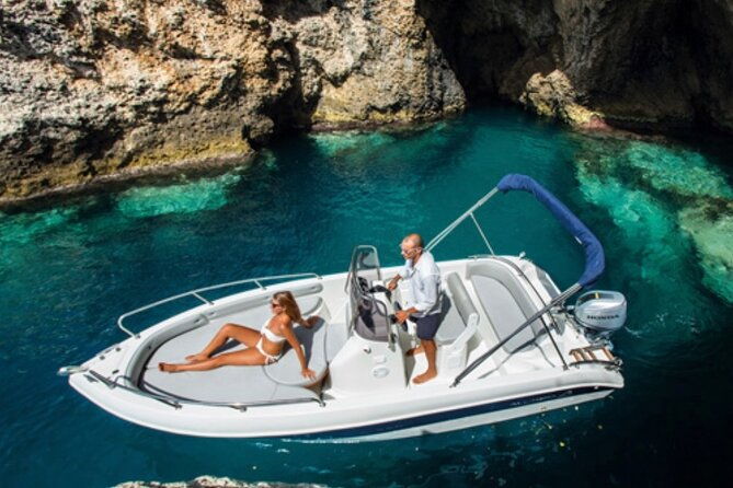 private-boat-tour-of-the-amalfi-coast-with-allegra-19