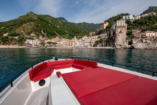 private-boat-tour-on-the-amalfi-coast