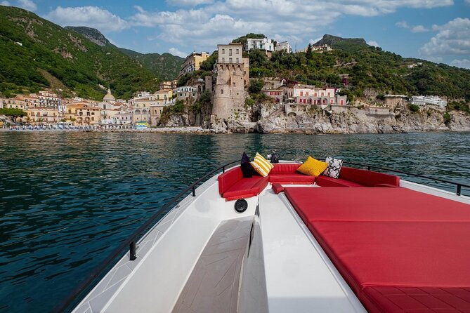 private-boat-tour-on-the-amalfi-coast