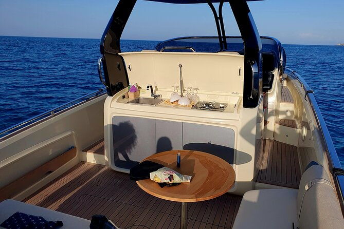 private-boat-tour-on-the-palermo-coast