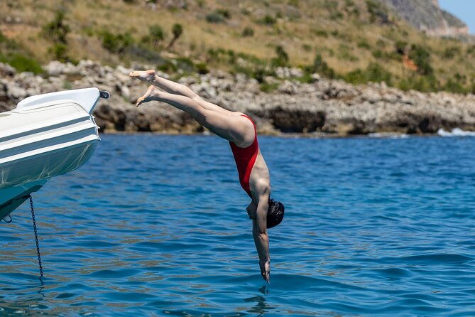 private-boat-tour-palermo-mondello-capo-gallo-reserve-8-hours