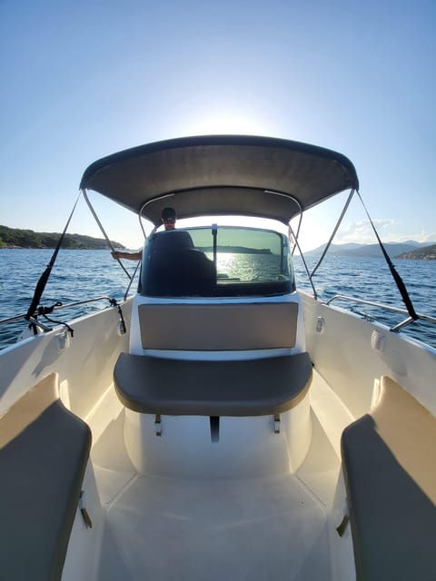 private-boat-tour-tailor-made-6h-all-inclusive